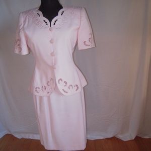 Kasper tailored pink suit & skirt embroidered cut
